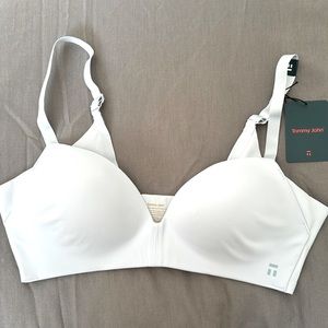 Tommy John brand new with tags comfort soothing lightly lined wireless bra 34 B